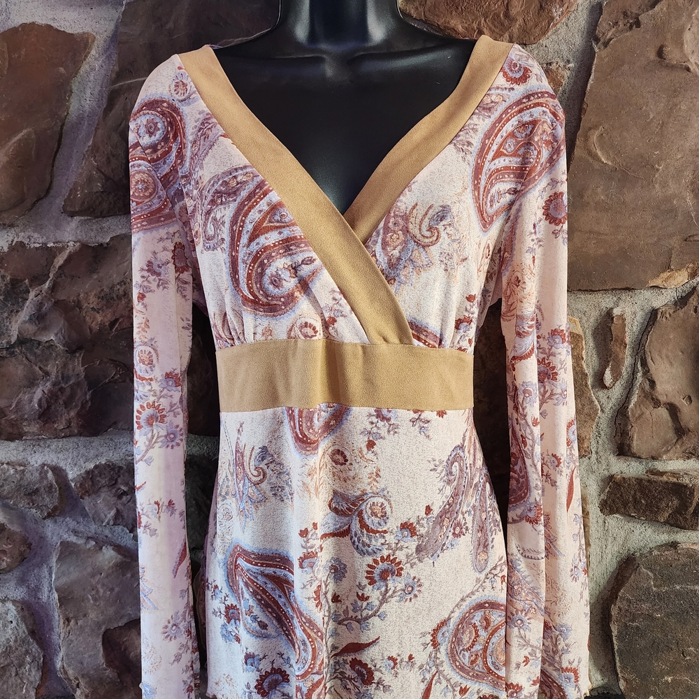 Elegant Paisley Print Dress with Gold Accents